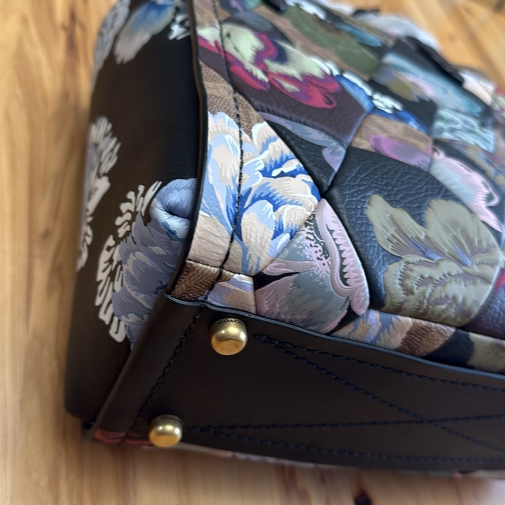 NWT Coach x Kaffe Fassett Troupe Tote In Signature Canvas With Patchwork - Picture 12 of 15